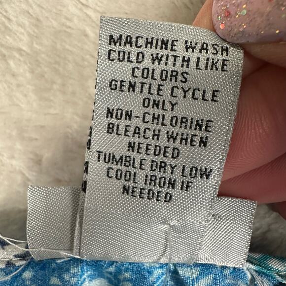 Catherines Top Womens 3XWP Blue Santa Fe Aztec Lightweight Bright Beach Peasant - Picture 7 of 10